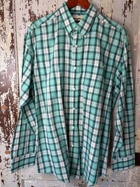 Men’s Wrangler Green and White Plaid Button-Down Shirt